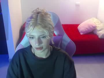 Hi_Scarlett May 06, 2025 Chaturbate stream image