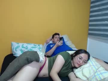 Dariinka_Vera May 06, 2025 Chaturbate stream image