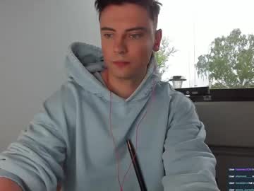 Nicoslowmoo May 06, 2025 Chaturbate stream image