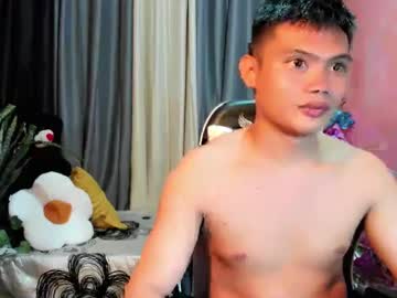 Hunky_Glennxxx May 06, 2025 Chaturbate stream image