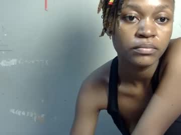 Spicy_Icey May 06, 2025 Chaturbate stream image