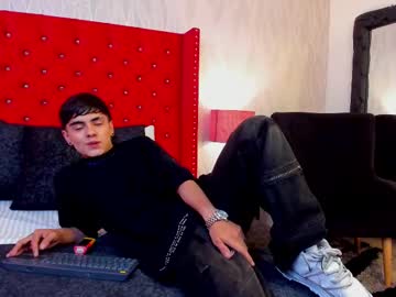 Anthonyriverss May 06, 2025 Chaturbate stream image
