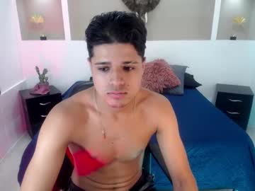 Benjamin_Lorence May 06, 2025 Chaturbate stream image