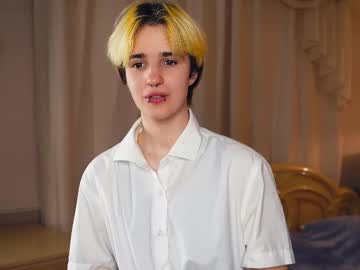 Oraheyer May 06, 2025 Chaturbate stream image