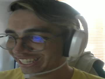 Ethan_Kiin May 06, 2025 Chaturbate stream image