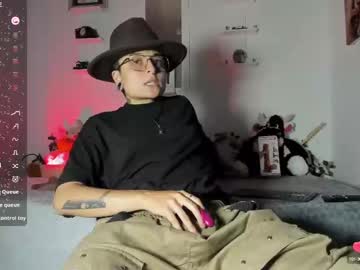 Zuryramirez May 07, 2025 Chaturbate stream image
