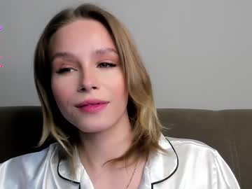 Lipswithsweetonthem May 07, 2025 Chaturbate stream image
