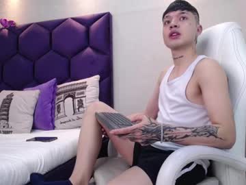 Walton_Gleb May 07, 2025 Chaturbate stream image