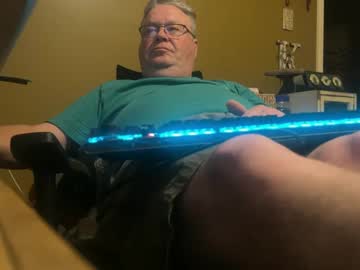 Straightglenn69 May 07, 2025 Chaturbate stream image