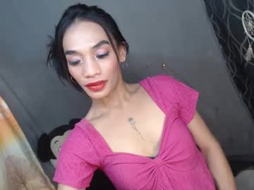 Uncut_Queen May 07, 2025 Chaturbate stream image