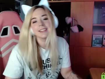 Henta1koi May 07, 2025 Chaturbate stream image