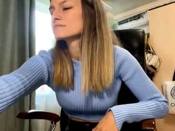 Irresistible_Dream_22 May 07, 2025 Chaturbate stream image