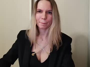 Pearlhanna May 07, 2025 Chaturbate stream image