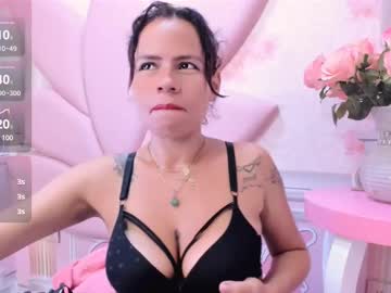 Ginna_Milf May 07, 2025 Chaturbate stream image