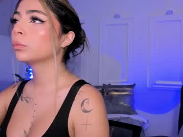 Courtney_Ruosse May 07, 2025 Chaturbate stream image