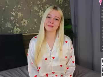 Lolly_White May 07, 2025 Chaturbate stream image