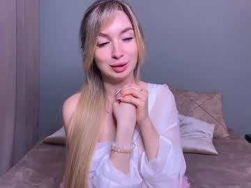 _Crystal_Moon_1 May 07, 2025 Chaturbate stream image