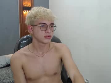 Oliver_Russo May 07, 2025 Chaturbate stream image