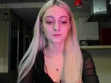 White_Liilly May 08, 2025 Chaturbate stream image