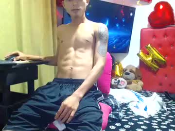 Latin_Hot_Kevin May 08, 2025 Chaturbate stream image