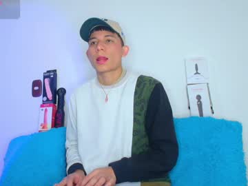 Bryam_Hot May 08, 2025 Chaturbate stream image