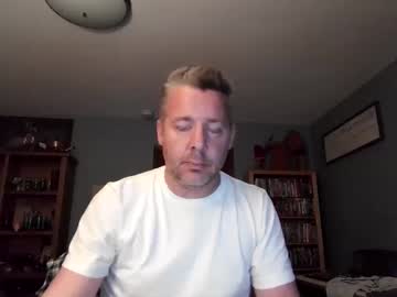 Chrisw8121 May 08, 2025 Chaturbate stream image