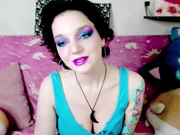 Cutemetalgoddess stream photo from May 08, 2025