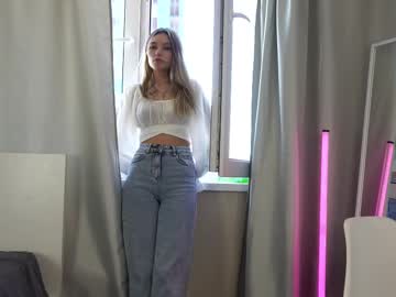 Lunakom May 08, 2025 Chaturbate stream image