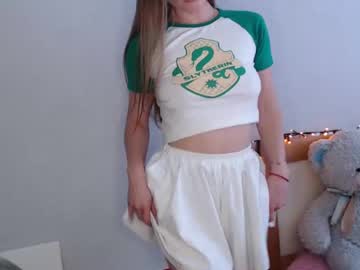 Luna_Moon77 May 08, 2025 Chaturbate stream image
