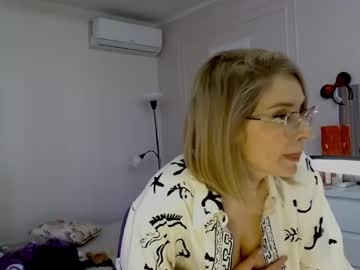 Sexy_Smilee May 08, 2025 Chaturbate stream image