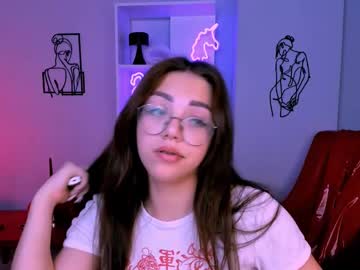 Violett_Queen12 May 08, 2025 Chaturbate stream image