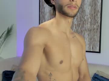 Emmet_Collins May 08, 2025 Chaturbate stream image
