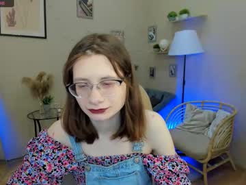 _Mophie__ May 08, 2025 Chaturbate stream image