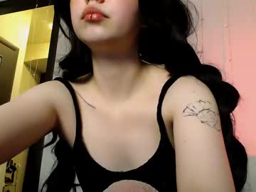 Her_Tiny_Majesty May 08, 2025 Chaturbate stream image