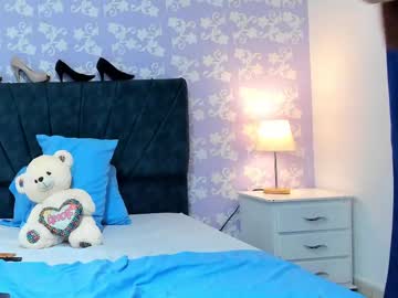 Littlevaiolet May 08, 2025 Chaturbate stream image