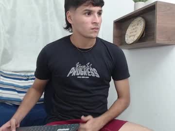 Alexxgrenn May 08, 2025 Chaturbate stream image