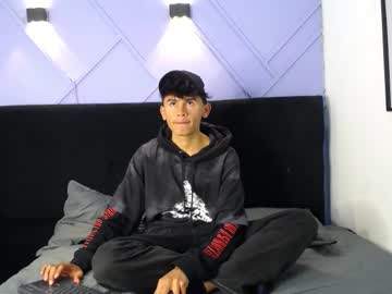 Oliver21zk May 08, 2025 Chaturbate stream image