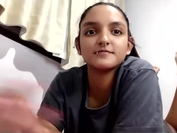 Ari_20_ May 08, 2025 Chaturbate stream image