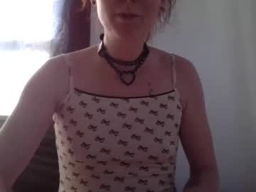 Prettykitty402 May 08, 2025 Chaturbate stream image