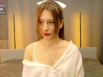 Moonlitdiva May 09, 2025 Chaturbate stream image