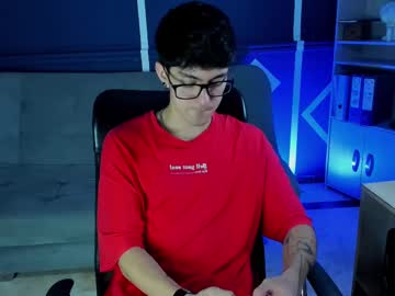 Etham_Wolf_ May 09, 2025 Chaturbate stream image