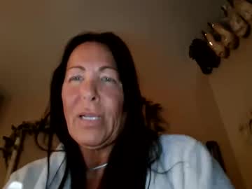 Silkychrissy69 May 09, 2025 Chaturbate stream image