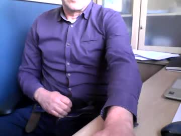 Ukshowall May 09, 2025 Chaturbate stream image