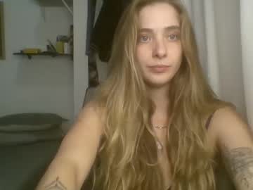 Oxeniki14 May 09, 2025 Chaturbate stream image