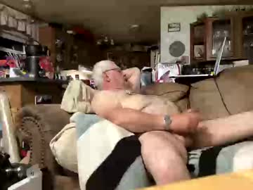 Puffynipples62 May 10, 2025 Chaturbate stream image