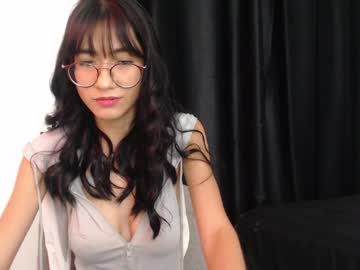 Pocahontas_777q May 11, 2025 Chaturbate stream image