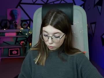 Lilly__Rain May 12, 2025 Chaturbate stream image