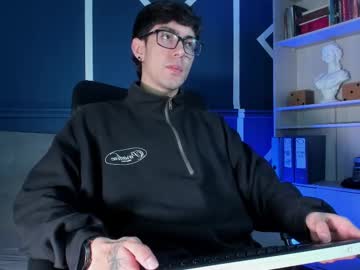 Etham_Wolf_ May 12, 2025 Chaturbate stream image