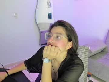 Isabella_Cremer May 12, 2025 Chaturbate stream image