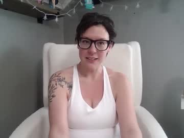 Hazelhinter May 12, 2025 Chaturbate stream image